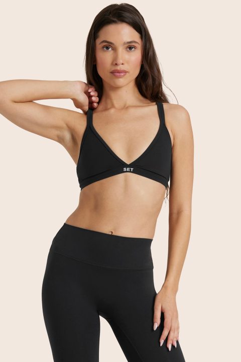 AIRLUXE™ BREATHE TRIANGLE BRA - ONYX
